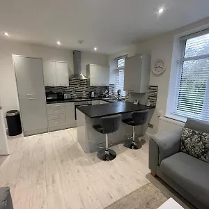 Spacious 2 Bedroom Apartment Liverpool