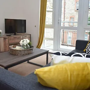 Apartment Brunswick Road - Spacious 3br 10 Minutes From Princes Street, Edinburgh