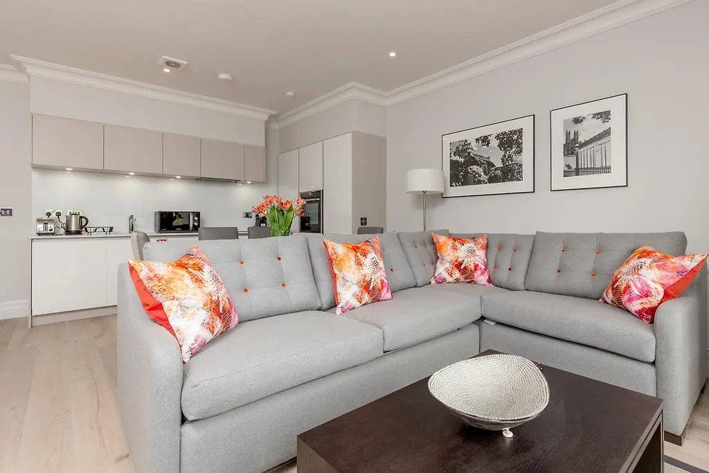 Apartment Destiny Scotland - Chisholm Hunter Suites Edinburgh